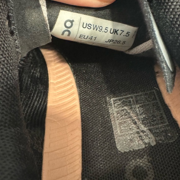 On Cloud Helion Cloudtec Women's Size 9.5 Cloudflow Running Shoes Gray Pink EUC - Picture 3 of 6